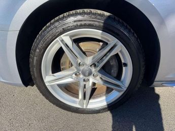 Audi A4 2.0T FSI 252 Quattro S Line 4dr S Tronic