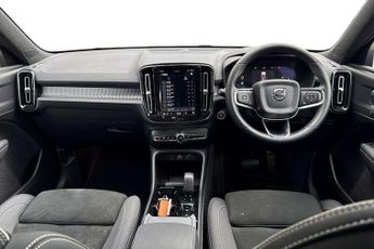 Volvo XC40 2.0 B3P Plus Dark 5dr Auto