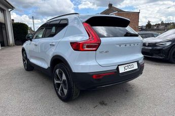 Volvo XC40 2.0 B3P Plus Dark 5dr Auto