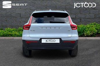 Volvo XC40 2.0 B3P Plus Dark 5dr Auto