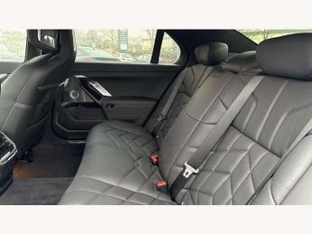 BMW 7 Series M760e xDrive 4dr Auto