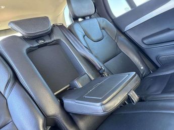 Volvo XC90 2.0 D5 PowerPulse Momentum 5dr AWD Geartronic