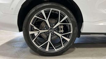 Audi Q3 1.5 e-Hybrid Launch Edition 5dr S Tronic