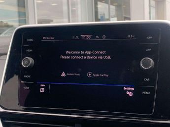 Volkswagen T-Roc 1.5 TSI EVO R-Line 5dr DSG