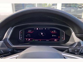 Volkswagen Tiguan 2.0 TDI R-Line 5dr DSG