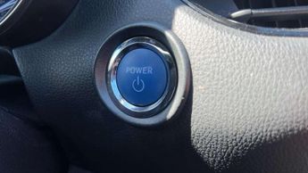 Toyota C-HR 2.0 Hybrid Design 5dr CVT