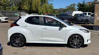 Toyota Yaris 1.5 Hybrid GR Sport 5dr CVT