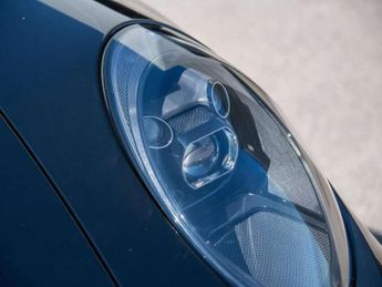 Porsche 911 GTS 2dr PDK