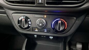 Hyundai i10 1.0 [63] Advance 5dr Auto [Nav]