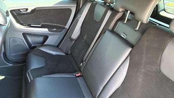 Volvo XC60 D4 [190] R DESIGN Nav 5dr