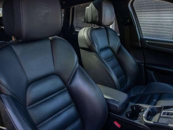 Porsche Macan 5dr PDK