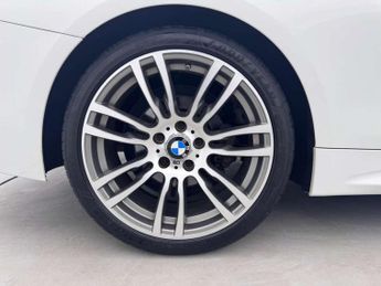 BMW 4 Series 420i M Sport 2dr Auto [Professional Media]