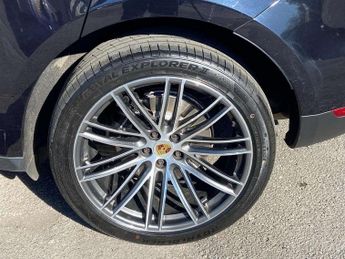 Porsche Macan 5dr PDK