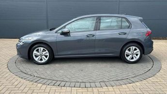 Volkswagen Golf 1.0 eTSI Life 5dr DSG