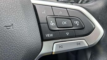 Volkswagen Golf 1.0 eTSI Life 5dr DSG