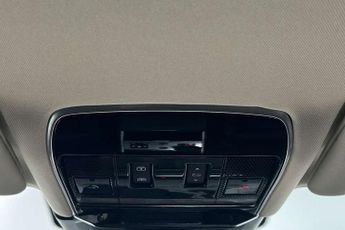 Land Rover Range Rover 3.0 D350 SE 4dr Auto