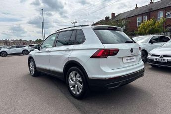 Volkswagen Tiguan 2.0 TDI Life 5dr DSG