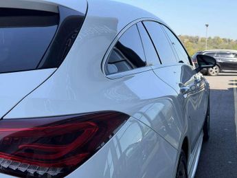 Mercedes-Benz CLA Shooting Brake CLA 200 AMG Line Premium 5dr Tip Auto
