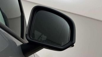 Volvo XC40 2.0 B3P Core 5dr Auto