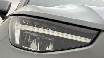 Volvo XC40 2.0 B3P Core 5dr Auto