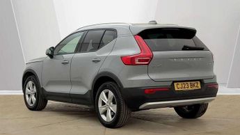 Volvo XC40 2.0 B3P Core 5dr Auto