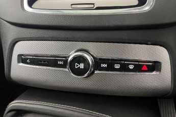Volvo XC90 2.0 B5D [235] R DESIGN 5dr AWD Geartronic