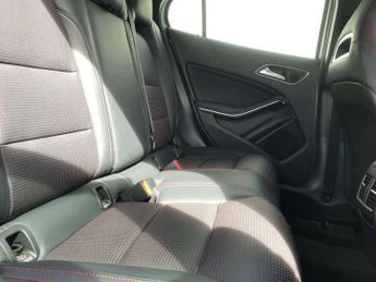 Mercedes-Benz GLA GLA 250 4Matic AMG Line Premium 5dr Auto