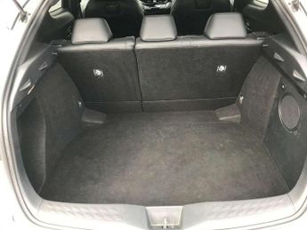 Toyota C-HR 1.8 Hybrid Dynamic 5dr CVT