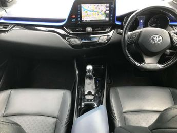 Toyota C-HR 1.8 Hybrid Dynamic 5dr CVT
