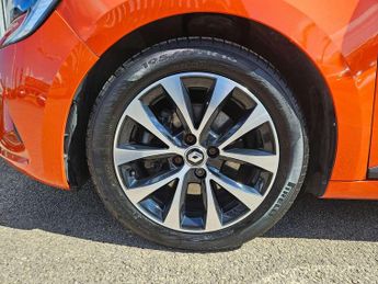 Renault Clio 1.6 E-TECH full hybrid 145 Evolution 5dr Auto