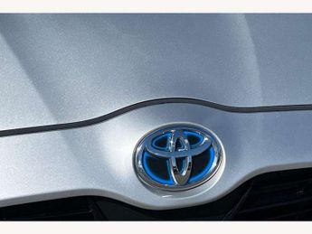 Toyota Yaris 1.5 Hybrid Design 5dr CVT