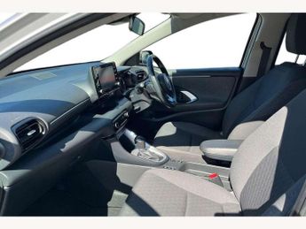 Toyota Yaris 1.5 Hybrid Design 5dr CVT