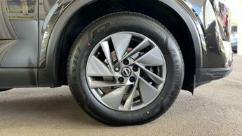 Nissan Qashqai 1.3 DiG-T MH 158 Acenta Premium 5dr Xtronic