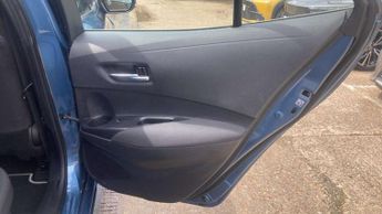 Toyota Corolla 1.8 VVT-i Hybrid Icon Tech 5dr CVT