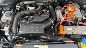 Volkswagen Golf 1.5 TSI 204 Match eHybrid 5dr DSG