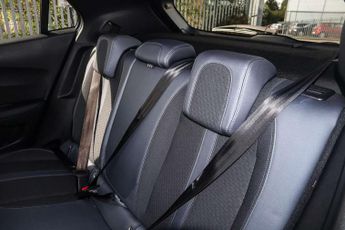 Peugeot 2008 1.2 PureTech 130 Allure Premium 5dr EAT8