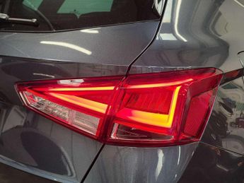 SEAT Arona 1.0 TSI 110 FR 5dr DSG