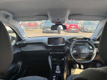 Peugeot 208 1.2 PureTech 100 Allure Premium 5dr EAT8