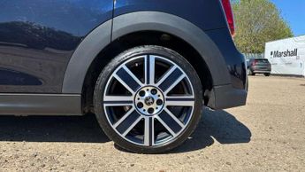 MINI Hatchback 1.5 Cooper Exclusive 5dr Auto