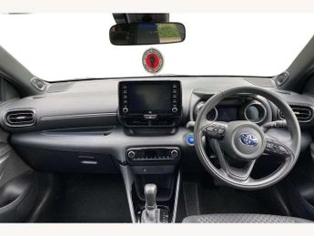 Toyota Yaris 1.5 Hybrid Dynamic 5dr CVT