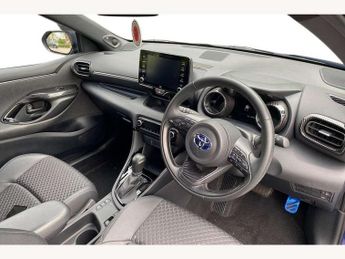 Toyota Yaris 1.5 Hybrid Dynamic 5dr CVT