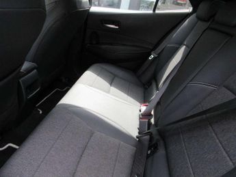 Toyota Corolla 2.0 VVT-i Hybrid Design 5dr CVT