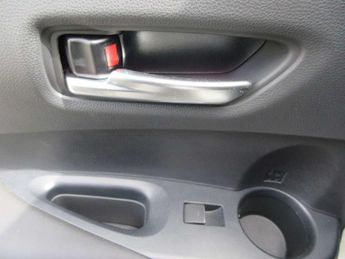 Toyota Corolla 2.0 VVT-i Hybrid Design 5dr CVT
