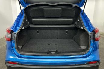 Nissan Qashqai 1.3 DiG-T 160 Tekna 5dr DCT