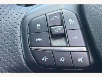 Ford Kuga 2.5 FHEV ST-Line X Edition 5dr CVT