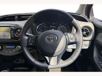 Toyota Yaris 1.5 Hybrid Icon 5dr CVT
