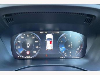 Volvo XC60 2.0 B5P [250] R DESIGN Pro 5dr Geartronic
