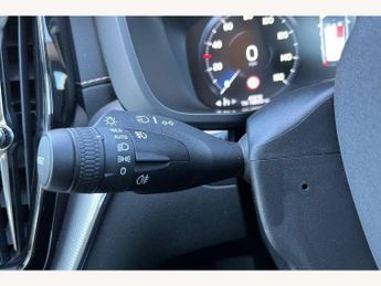 Volvo XC60 2.0 B5P [250] R DESIGN Pro 5dr Geartronic