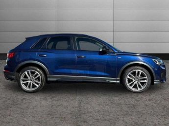 Audi Q3 35 TDI Quattro Black Edition 5dr S Tronic