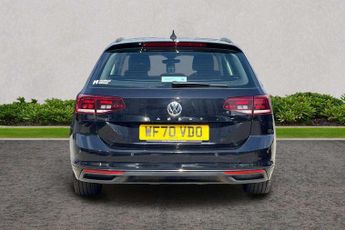Volkswagen Passat 1.6 TDI SE Nav 5dr DSG